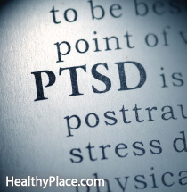Οι μύθοι του PTSD διαιωνίζουν την ιδέα ότι τα άτομα με PTSD είναι στρατιωτικά μέλη, επικίνδυνα και ζουν σε μια αναδρομή. Οι μύθοι του PTSD και το στίγμα πρέπει να λήξουν. Διάβασε αυτό.