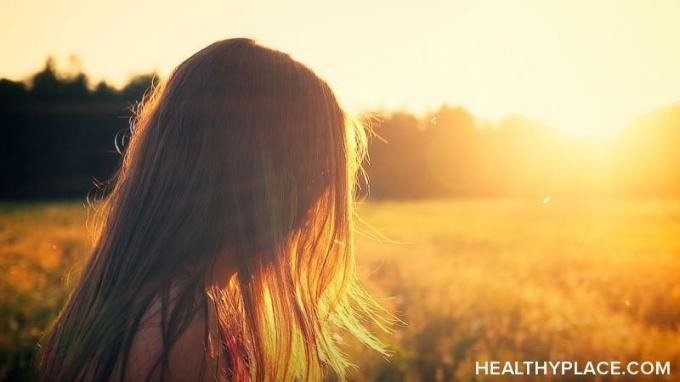 Το καλοκαιρινό άγχος είναι πραγματικό. Μάθετε τέσσερις λόγους για τους οποίους το καλοκαίρι μπορεί να προκαλέσει άγχος και χρησιμοποιήστε τις γνώσεις για να αποφύγετε το άγχος του καλοκαιριού στο HealthyPlace.