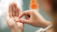 Ritalin: ADHD χρήση φαρμάκων, δοσολογία, και παρενέργειες