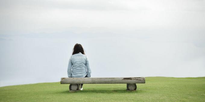 Εάν δεν αποτρέψετε τη μοναξιά και την απομόνωση, η κατάθλιψη μπορεί να κρατηθεί. Μάθετε πώς να αποτρέψετε τη μοναξιά και την απομόνωση με αυτές τις τρεις συμβουλές. Ρίξε μια ματιά.