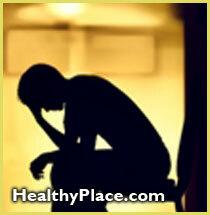 Η κατάθλιψη συχνά συνοδεύει τη σωματική ασθένεια, τον θυρεοειδή και τις ορμονικές διαταραχές, οι οποίες μπορεί να επηρεάσουν την χημεία του εγκεφάλου με αποτέλεσμα την κατάθλιψη.