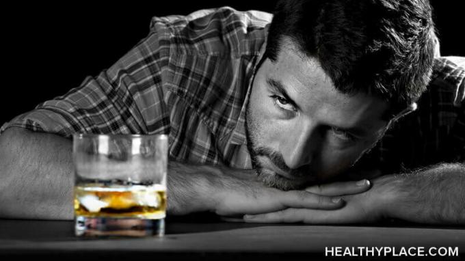 Παράγοντες που οδηγούν σε υποτροπή αλκοόλ και πώς να αποτρέψουμε μια υποτροπή στην κατανάλωση.
