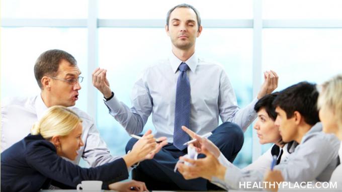 Είναι ο χώρος εργασίας σας πληγώνει την ψυχική σας υγεία; Μάθετε πώς να προστατεύετε και να βελτιώνετε την ψυχική σας υγεία κατά την εργασία με αυτές τις συμβουλές από το HealthyPlace.