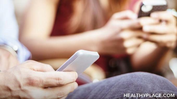 Οι εφαρμογές ψυχικής υγείας στα τηλέφωνά μας μας δίνουν την τεχνολογία για να αντιμετωπίσουμε τις ψυχικές ασθένειες. Μάθετε τρεις εφαρμογές ψυχικής υγείας που χρησιμοποιώ τώρα στο HealthyPlace